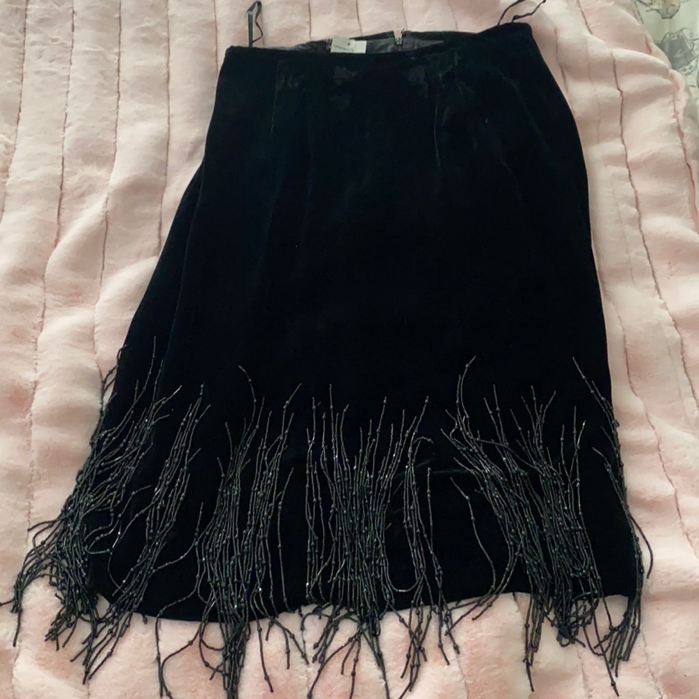 Stunning formal skirt, new with tags!